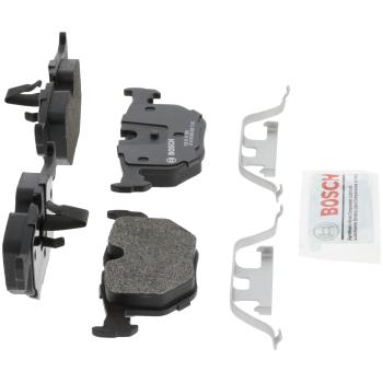 2005 Land Rover Range Rover Disc Brake Pad Rear Bosch BP683 image 4 of 4