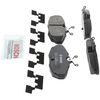 2004 Jaguar Vanden Plas Disc Brake Pad Rear Bosch BP944 image 3 of 4