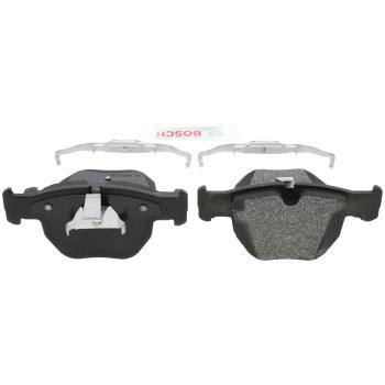 2005 Land Rover Range Rover Disc Brake Pad Front Bosch BP992 image 1 of 4