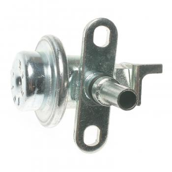 1987 Toyota Van Fuel Injection Pressure Regulator BWD 21831 image 2 of 3