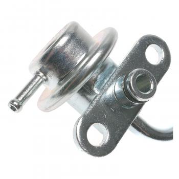 1987 Toyota Corolla Fuel Injection Pressure Regulator BWD 21835 image 1 of 3
