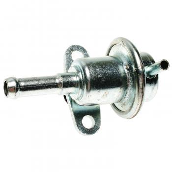 1996 Nissan Maxima Fuel Injection Pressure Regulator BWD 21880 image 2 of 4
