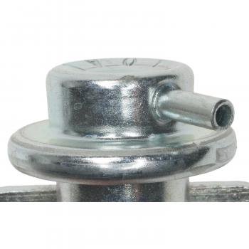 1993 Mazda Miata Fuel Injection Pressure Regulator BWD 21887 image 4 of 4