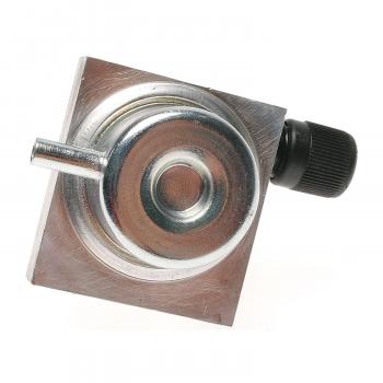 1989 Oldsmobile Cutlass Calais Fuel Injection Pressure Regulator BWD 22875 image 3 of 3