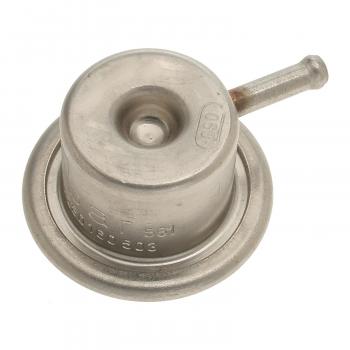 1996 Saab 9000 Fuel Injection Pressure Regulator BWD 22885 image 3 of 4
