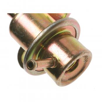 1990 Mitsubishi Mighty Max Fuel Injection Pressure Regulator BWD 23001 image 3 of 4