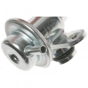 2000 Mitsubishi Mirage Fuel Injection Pressure Regulator BWD 23036 image 1 of 3