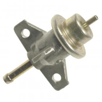1999 Isuzu Oasis Fuel Injection Pressure Regulator BWD 23046 image 3 of 4