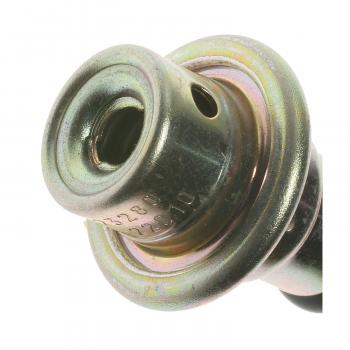2007 Scion TC Fuel Injection Pressure Regulator BWD 23093 image 2 of 4