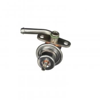 2002 Nissan Xterra Fuel Injection Pressure Regulator BWD 24002 image 4 of 4