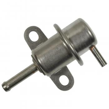 1987 Toyota Corolla Fuel Injection Pressure Regulator BWD 24038 image 3 of 3