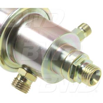1987 Mercedes-Benz 190E Fuel Injection Pressure Regulator BWD 24104 image 2 of 3