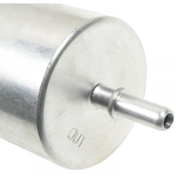 2006 Volkswagen Rabbit Fuel Filter and Pressure Regulator Assembly BWD 24132 image 2 of 4