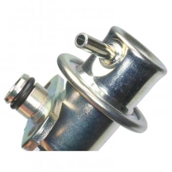 2006 Mitsubishi Lancer Fuel Injection Pressure Regulator BWD 24142 image 3 of 4