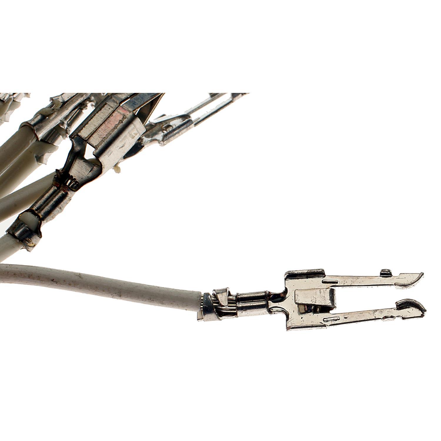BWD 27422 - Fuel Injector Connector BWD 27422 Fuel Injector Connector product image 2 of 3