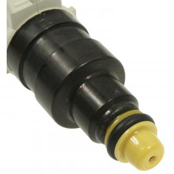 1984 Renault Encore Fuel Injector BWD 27500 image 1 of 3