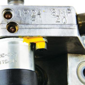 2006 GMC C5500 Topkick Diesel Fuel Injector Pump BWD 35527 image 4 of 4