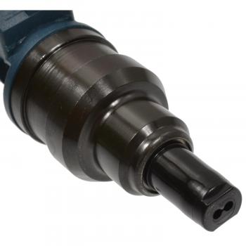 1994 Mitsubishi Mirage Fuel Injector BWD 49109 image 1 of 3