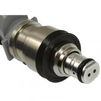 1998 Toyota T100 Fuel Injector BWD 57588 image 1 of 4