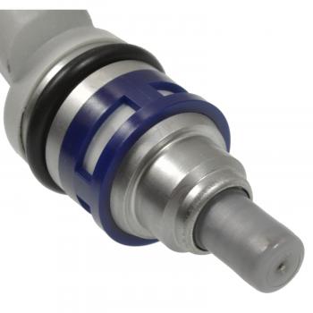 1990 Subaru Legacy Fuel Injector BWD 57620 image 1 of 3