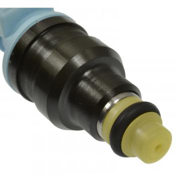1992 Volkswagen Cabriolet Fuel Injector BWD 57746 image 1 of 4