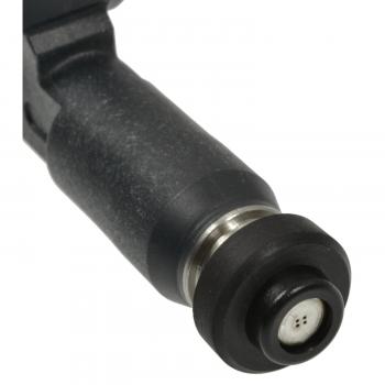 2005 Lexus LX470 Fuel Injector BWD 63792 image 1 of 4