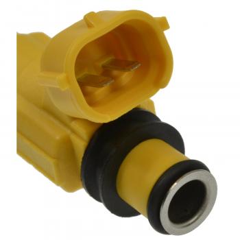 1999 Mitsubishi Galant Fuel Injector BWD 67144 image 3 of 3