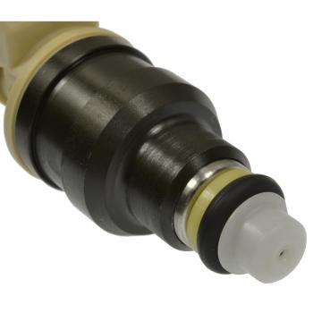 1993 Volvo 940 Fuel Injector BWD 67169 image 1 of 4