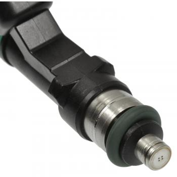2008 Cadillac SRX Fuel Injector BWD 67302 image 1 of 4