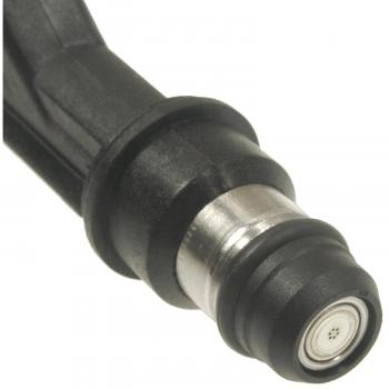 2000 Oldsmobile Alero Fuel Injector BWD 67362 image 1 of 4