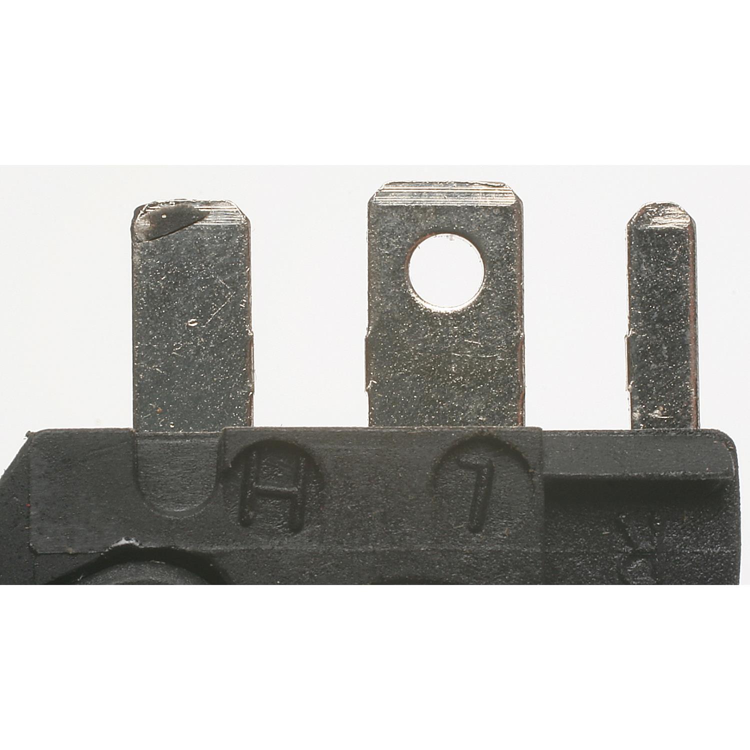 BWD CBE22 - Ignition Control Module BWD CBE22 Ignition Control Module product image 1 of 4