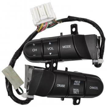 2008 Honda Civic Cruise Control Switch BWD CCW1106 image 2 of 3