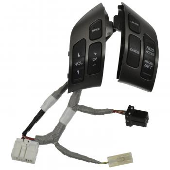 2005 Honda Odyssey Steering Wheel Audio Control Switch BWD CCW1260 image 2 of 3