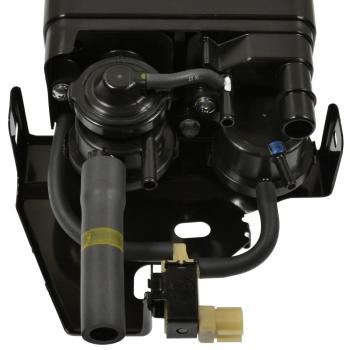 2002 Toyota Sienna Vapor Canister BWD CP1587 image 1 of 4