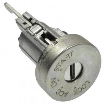 2002 Mitsubishi Montero Ignition Lock Cylinder BWD CS1082L image 1 of 3