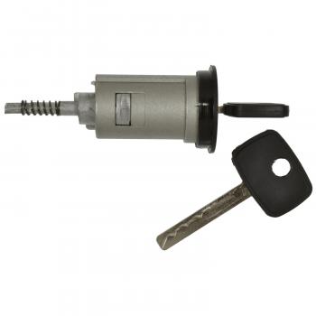 2003 Chevrolet Chevy Pickup Ignition Lock Cylinder BWD CS1159L image 3 of 3