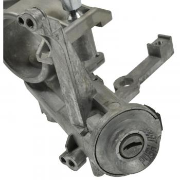 2001 Suzuki Vitara Ignition Lock and Cylinder Switch BWD CS1192 image 1 of 3