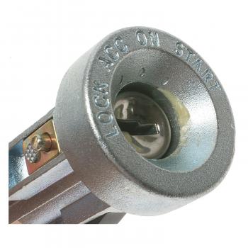 1982 Toyota Corolla Ignition Lock Cylinder BWD CS152L image 1 of 3