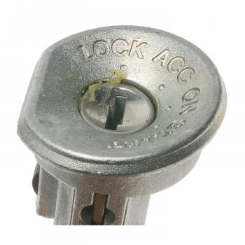 1990 Toyota Land Cruiser Ignition Lock Cylinder BWD CS616L image 1 of 3