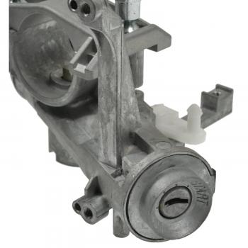 2003 Chevrolet Tracker Ignition Lock and Cylinder Switch BWD CS746 image 1 of 4