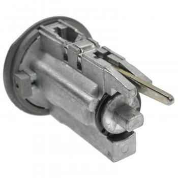 2005 Toyota Matrix Ignition Lock Cylinder BWD CS813L image 2 of 4