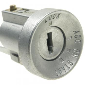 2003 Isuzu Rodeo Sport Ignition Lock Cylinder BWD CS942L image 1 of 3