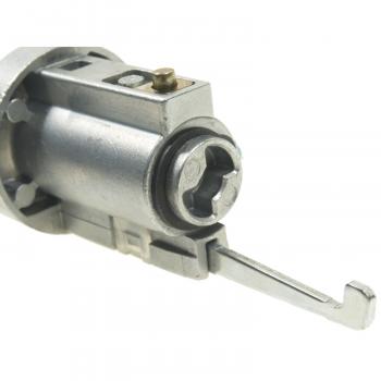 2003 Isuzu Rodeo Sport Ignition Lock Cylinder BWD CS942L image 2 of 3