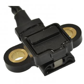 2004 Kia Sedona Engine Crankshaft Position Sensor BWD CSS1000 image 1 of 4