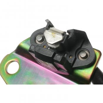 2012 Volkswagen Jetta Engine Camshaft Position Sensor BWD CSS1628 image 1 of 4