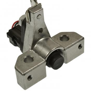 2007 Lexus GX470 Engine Camshaft Position Sensor BWD CSS1654 image 1 of 4