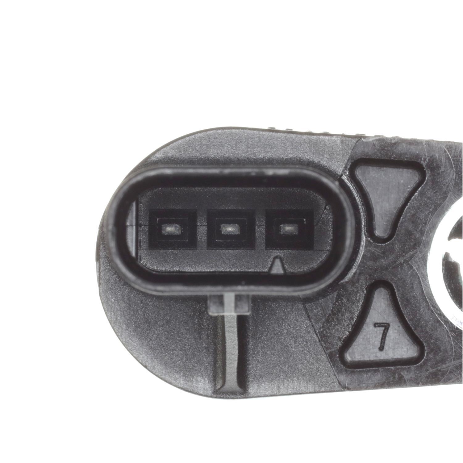 BWD CSS2260 - Engine Crankshaft Position Sensor BWD CSS2260 Engine Crankshaft Position Sensor product image 4 of 9