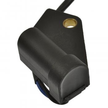 2005 Mazda Miata Engine Crankshaft Position Sensor BWD CSS835 image 1 of 4