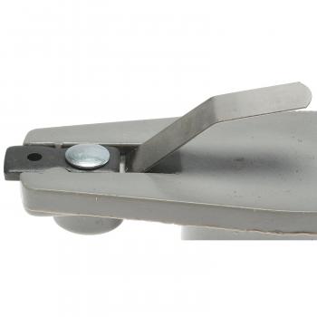 1981 Dodge Dart Distributor Rotor BWD D147 image 3 of 3