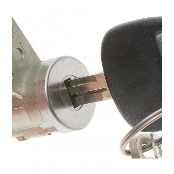 2000 Toyota Tacoma Door Lock Kit Right BWD DLK584L image 1 of 4